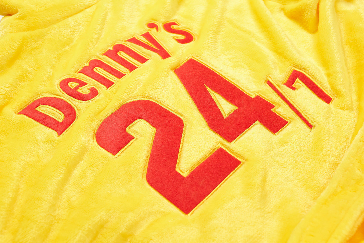 Denny’s FC Robe